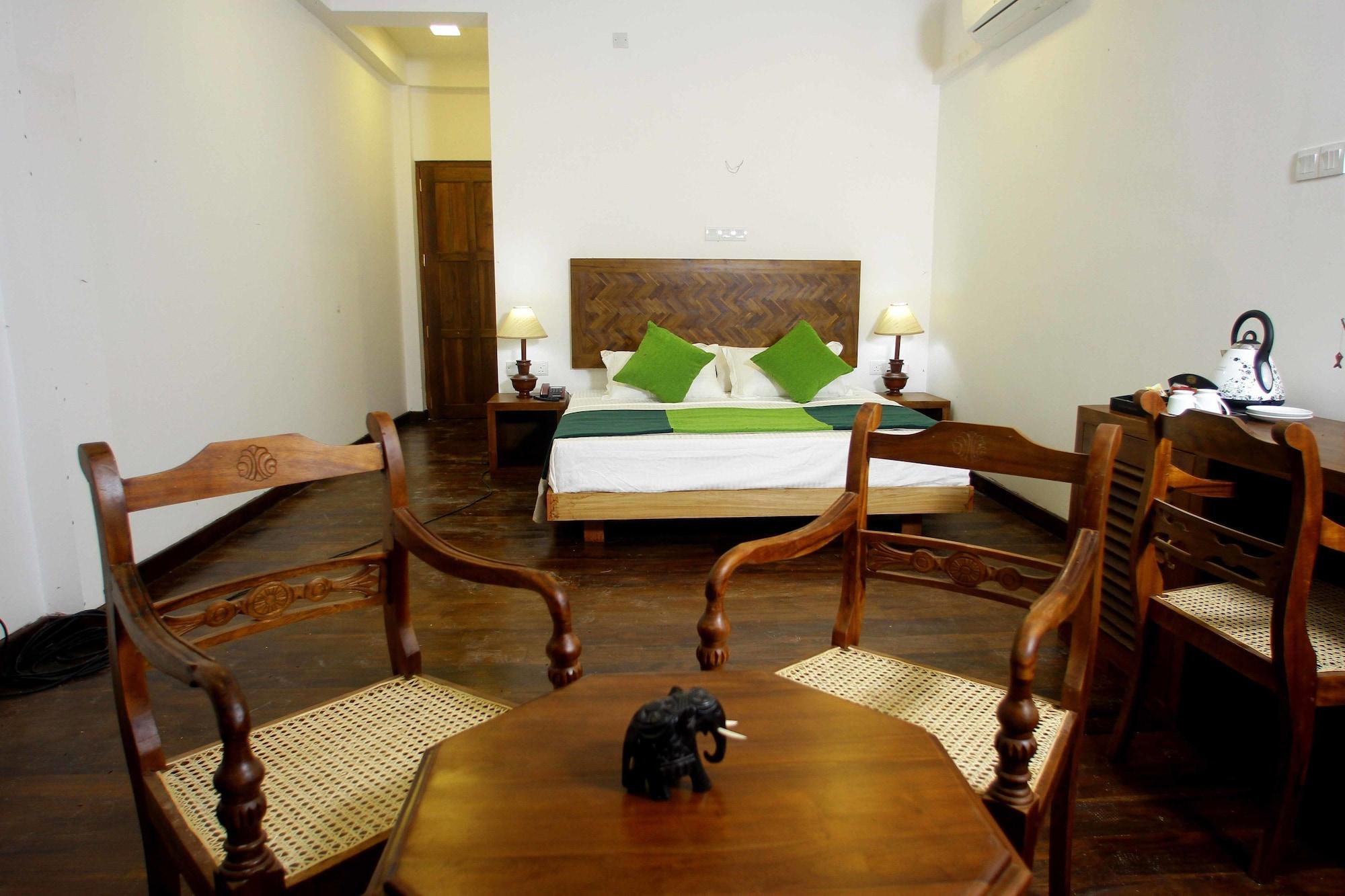 Yala Oga Reach Hotel Tissamaharama Kültér fotó