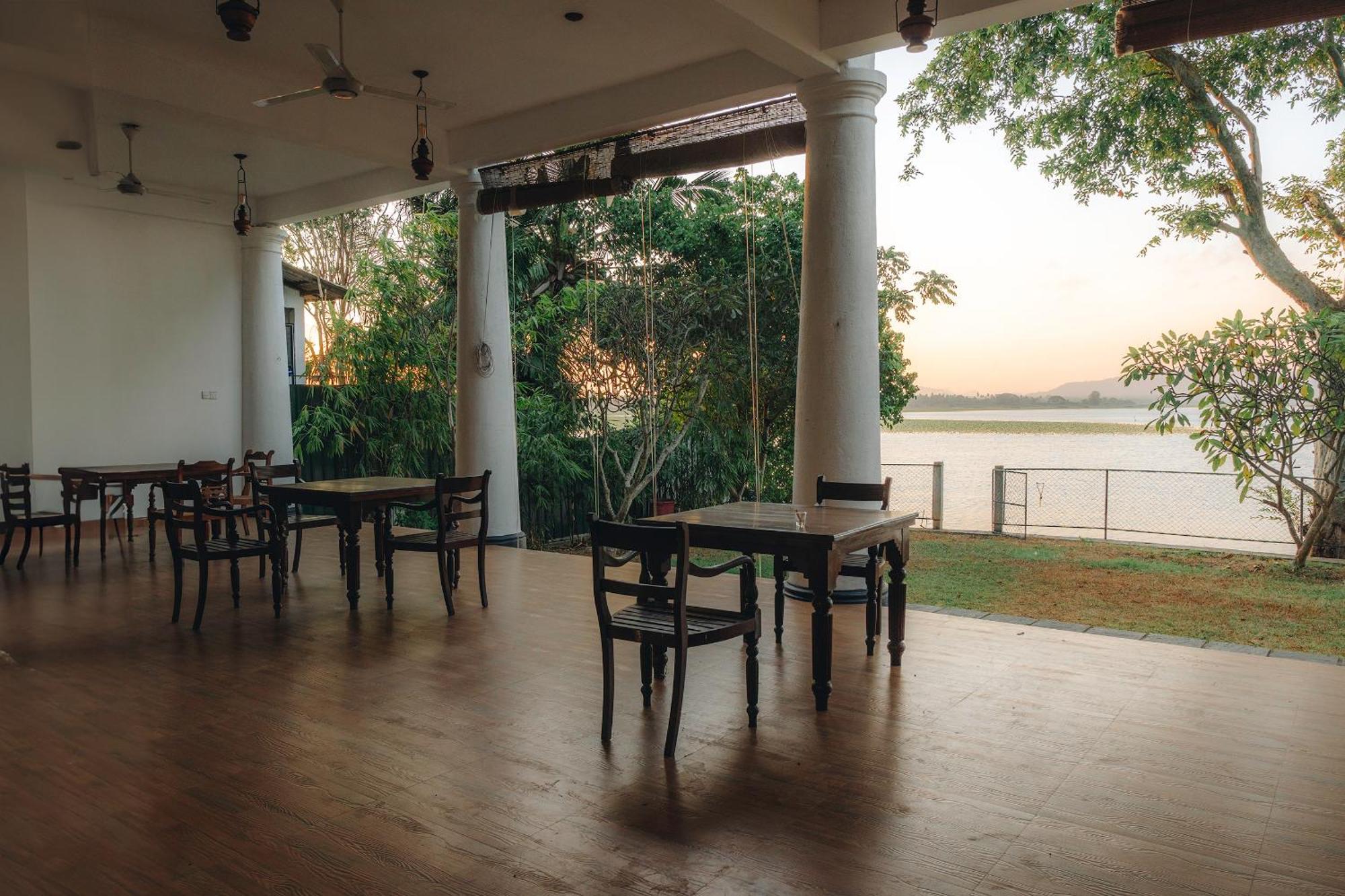 Yala Oga Reach Hotel Tissamaharama Kültér fotó