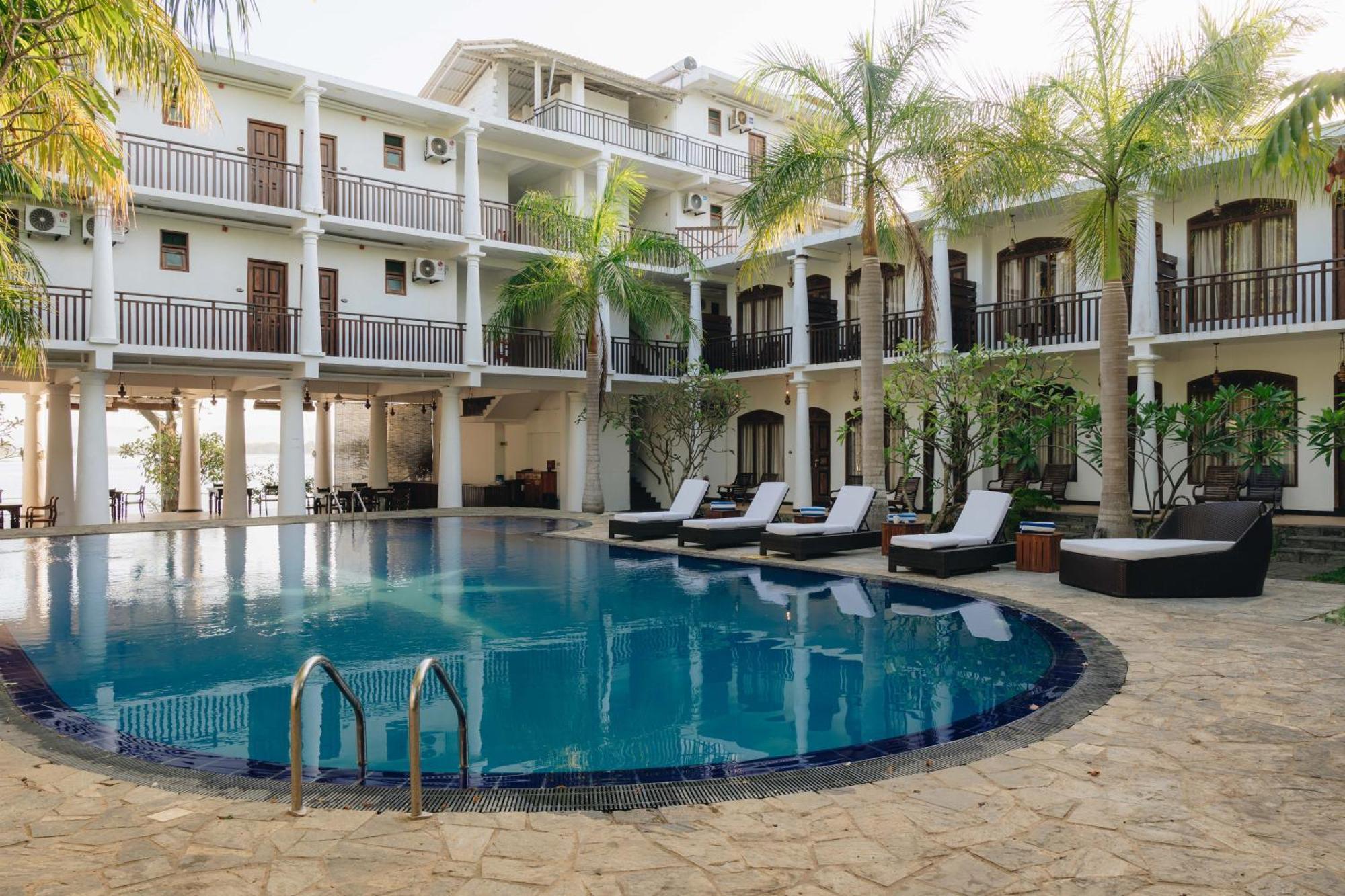 Yala Oga Reach Hotel Tissamaharama Kültér fotó